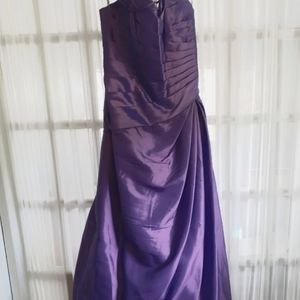 Jordan Fashions Purple prom/formal dress